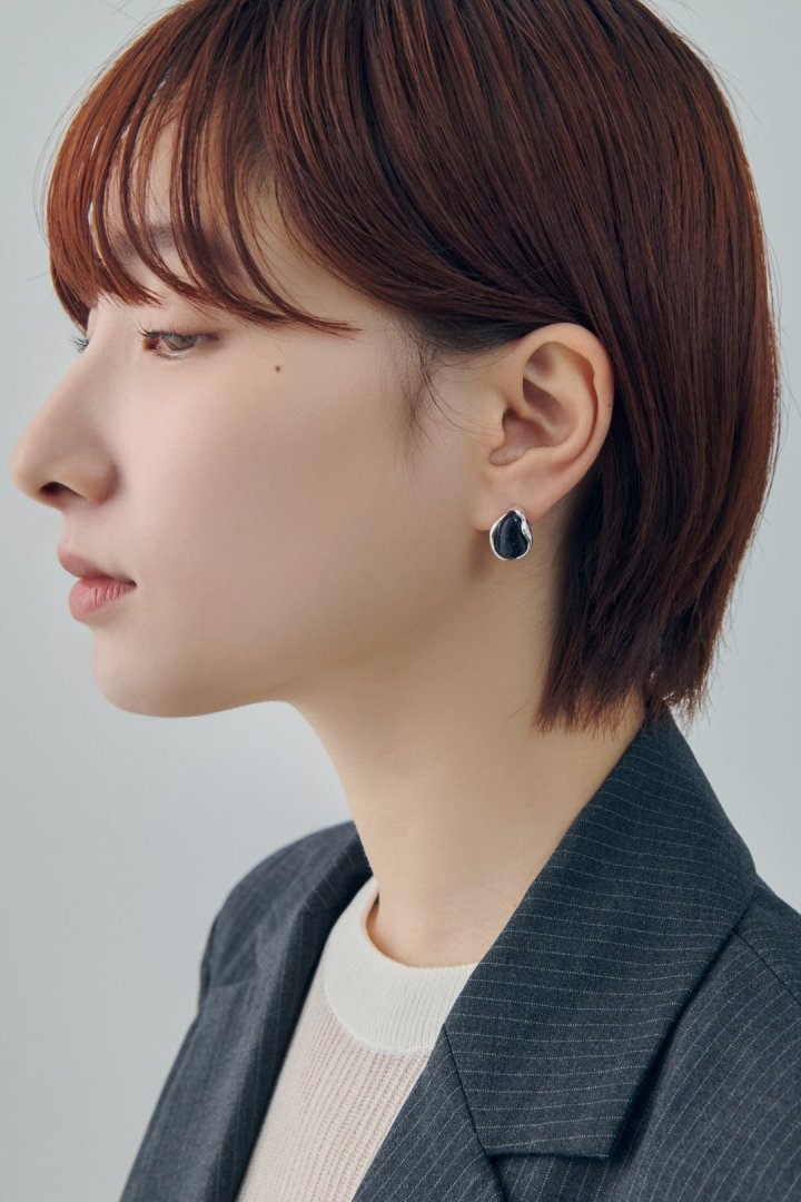 ジェミー ストーン ピアス