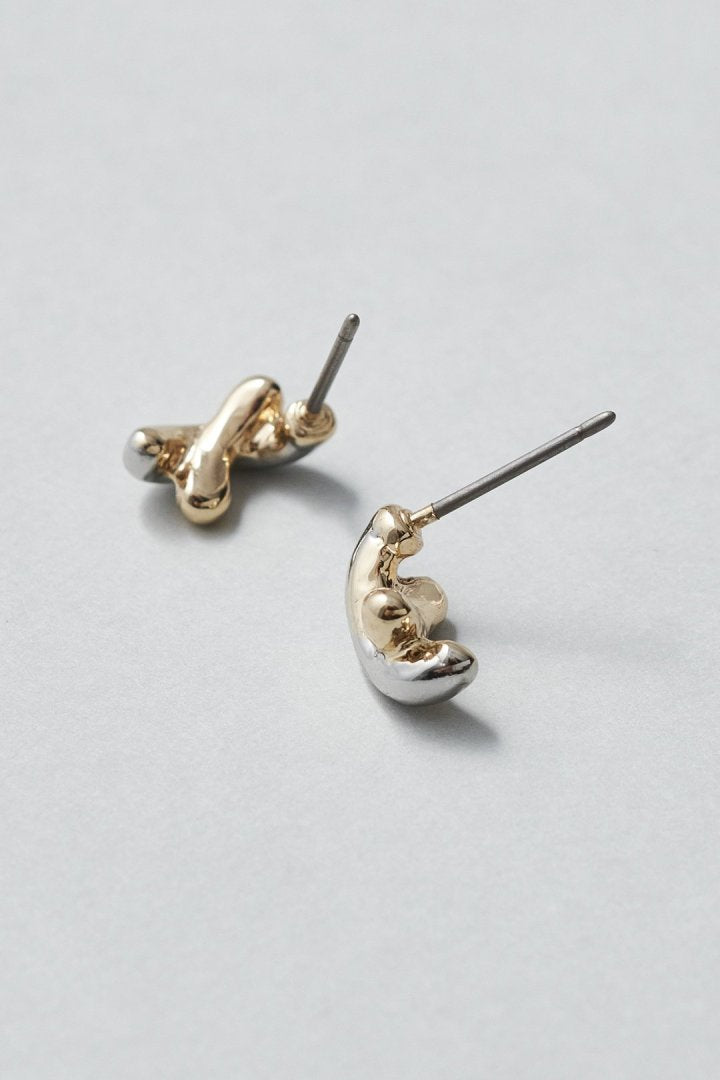 プチ クロス ライン ピアス