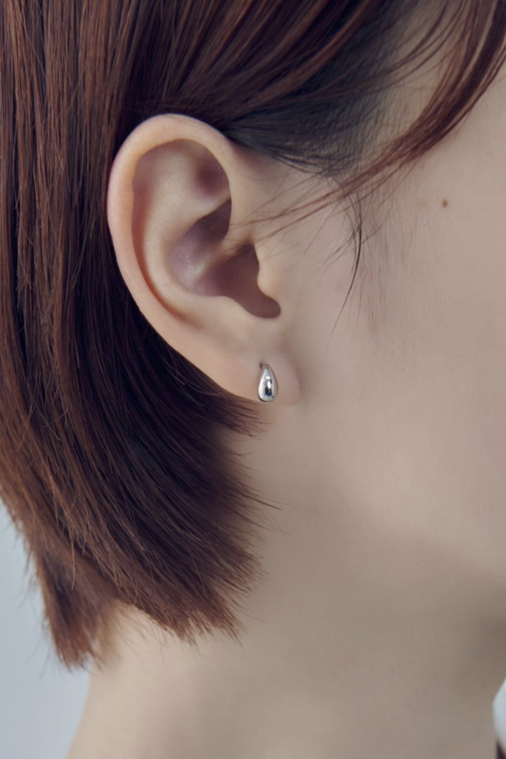 ミニマム ドロップ ステンレス ピアス