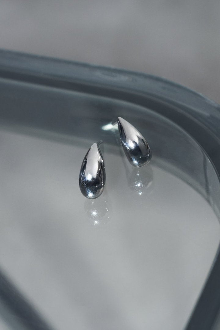 スリム ドロップ ステンレス ピアス