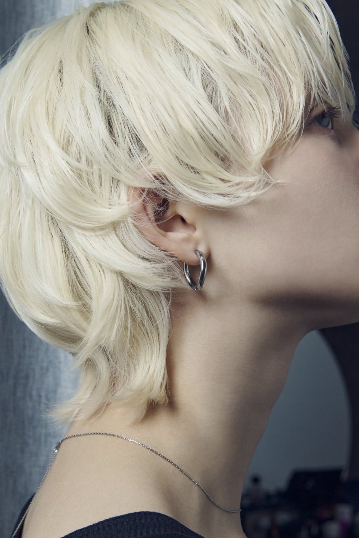 ウェービー ライン フープ ワンタッチ ステンレス ピアス