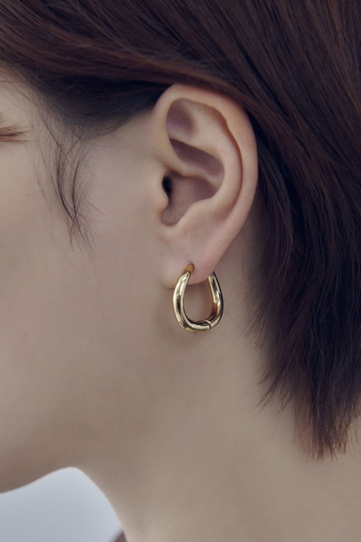 ウェービー ライン フープ ワンタッチ ステンレス ピアス