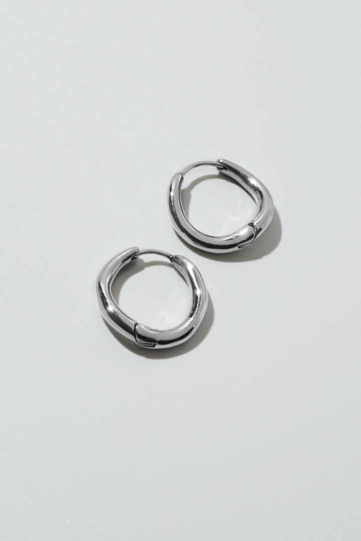 ウェービー ライン フープ ワンタッチ ステンレス ピアス