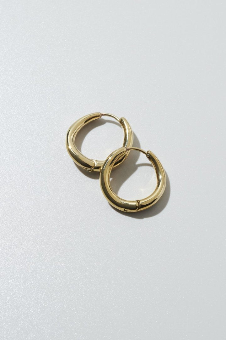 ウェービー ライン フープ ワンタッチ ステンレス ピアス