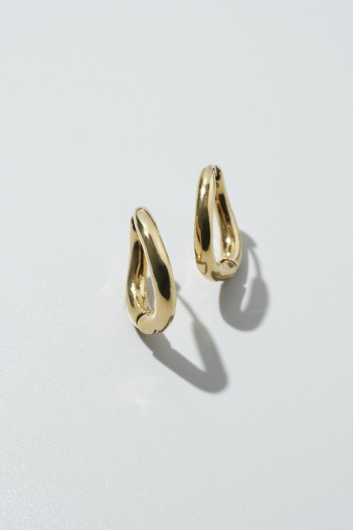 ウェービー ライン フープ ワンタッチ ステンレス ピアス