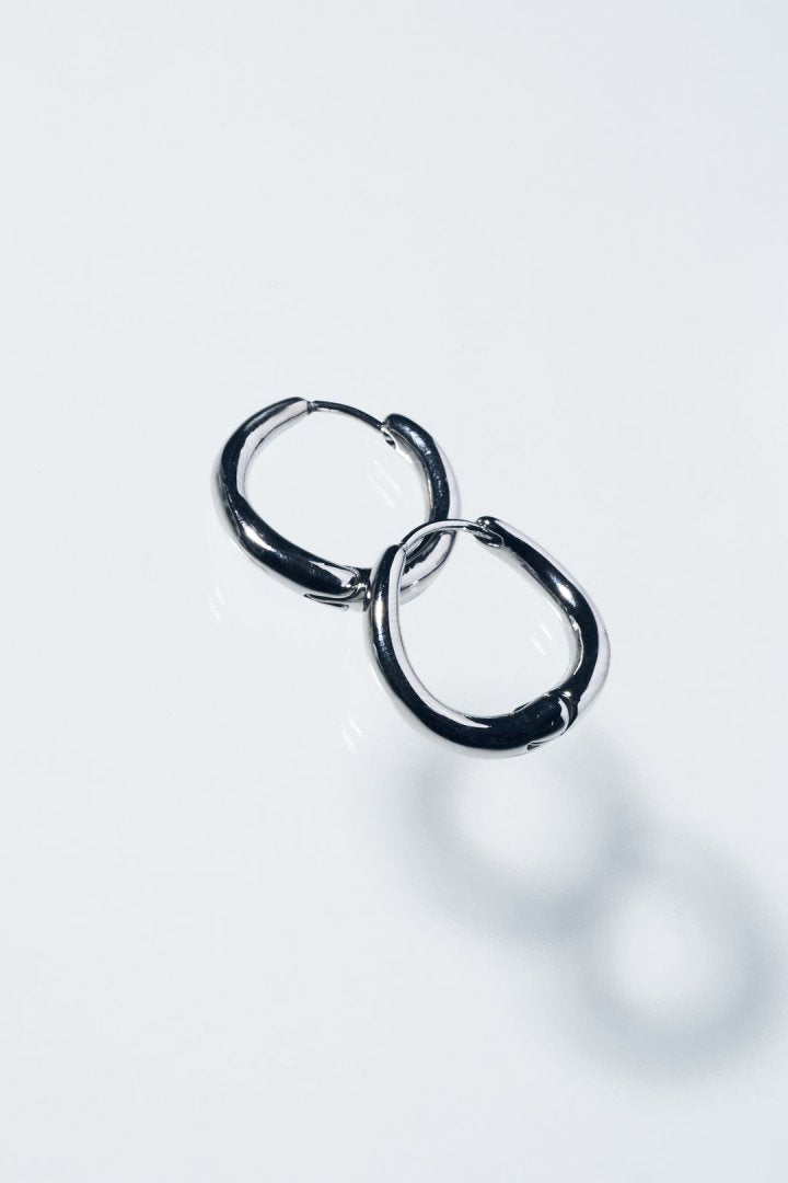 ウェービー ライン フープ ワンタッチ ステンレス ピアス