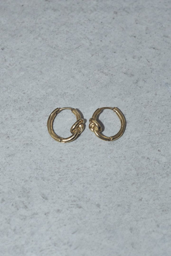 ノット フープ ワンタッチ ステンレス ピアス 【UNISEX ACCESSORIES】