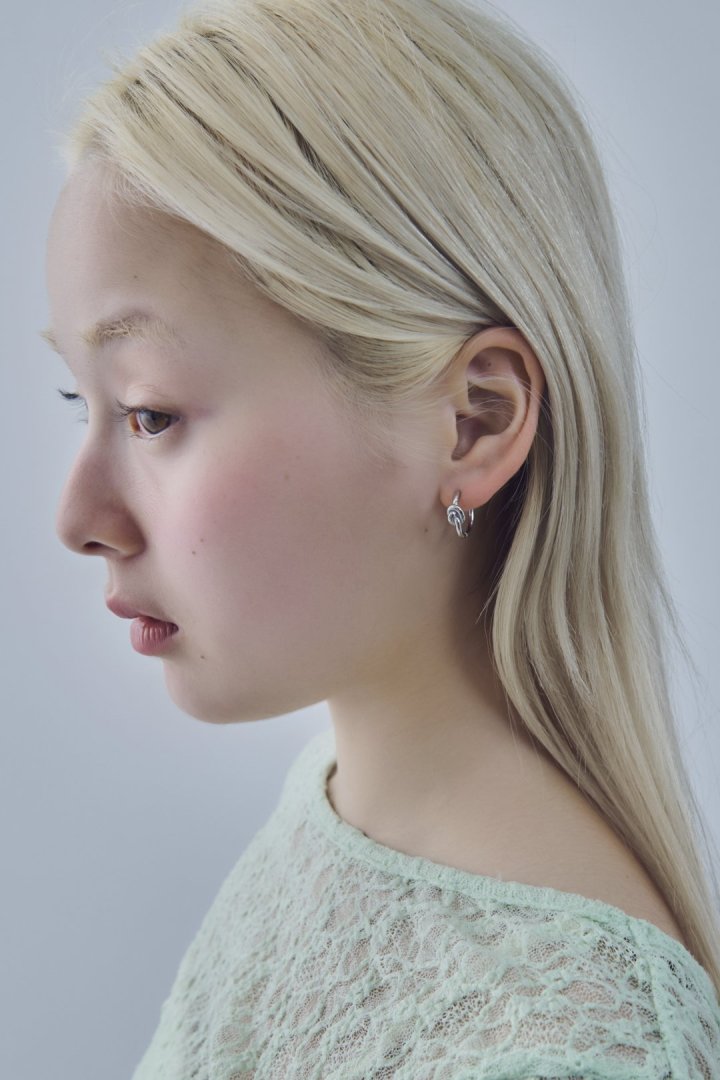 ノット フープ ワンタッチ ステンレス ピアス