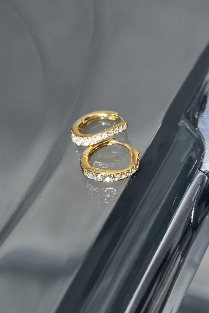 ビジュー × ウェービー ライン フープ ワンタッチ ステンレス ピアス