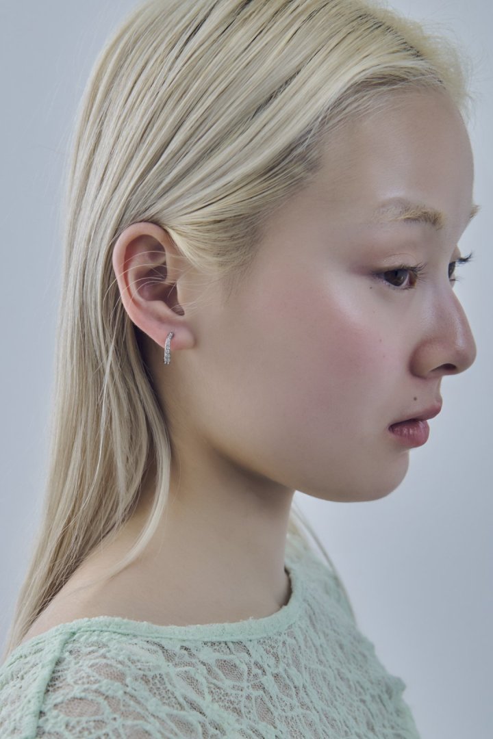 ビジュー × ウェービー ライン フープ ワンタッチ ステンレス ピアス