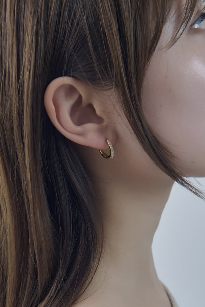 ビジュー × ウェービー ライン フープ ワンタッチ ステンレス ピアス