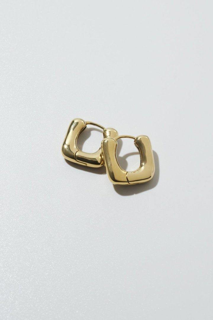 プランプ スクエア フープ ワンタッチ ステンレス ピアス