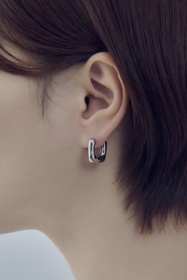 プランプ スクエア フープ ワンタッチ ステンレス ピアス