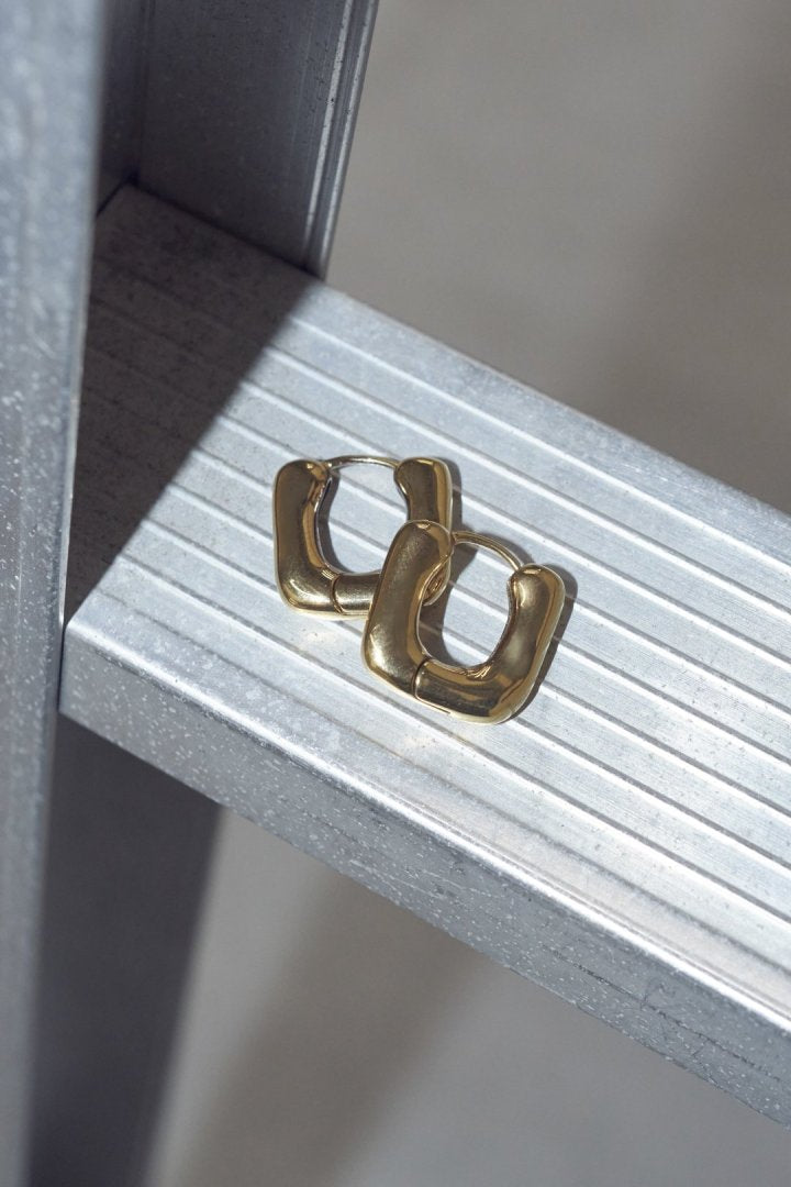 プランプ スクエア フープ ワンタッチ ステンレス ピアス