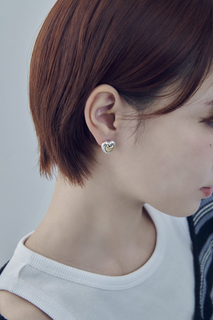 ヴィンテージ ハート エンベッド ピアス