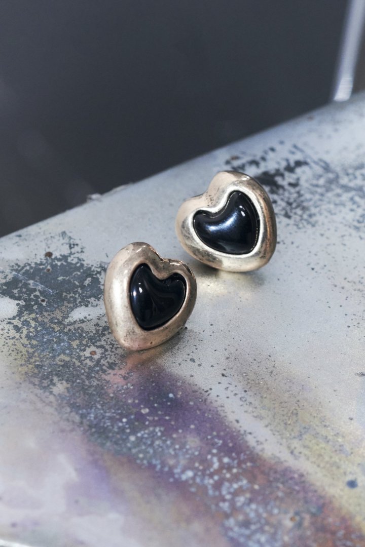 ヴィンテージ ハート エンベッド ピアス
