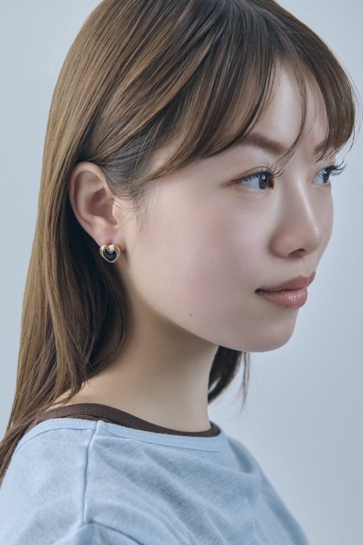 ヴィンテージ ハート エンベッド ピアス