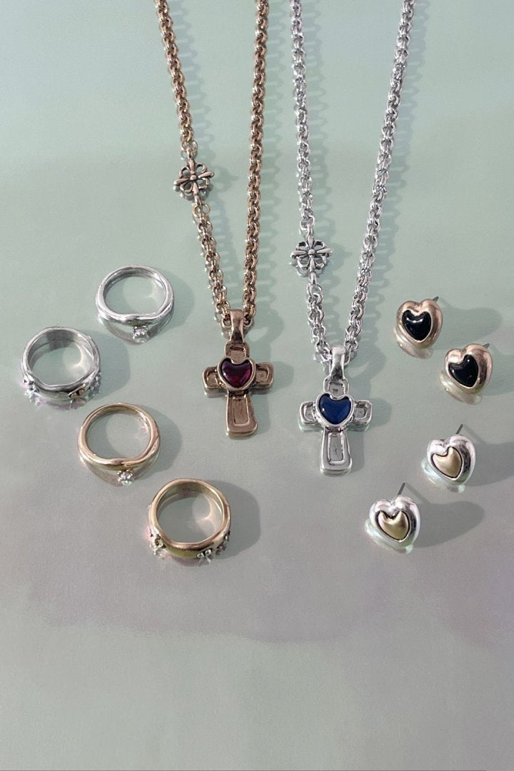 ヴィンテージ ハート エンベッド ピアス