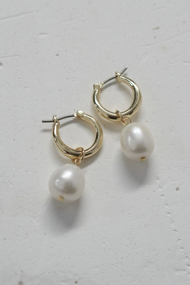 フレッシュ ウォーター パール メタル ピアス
