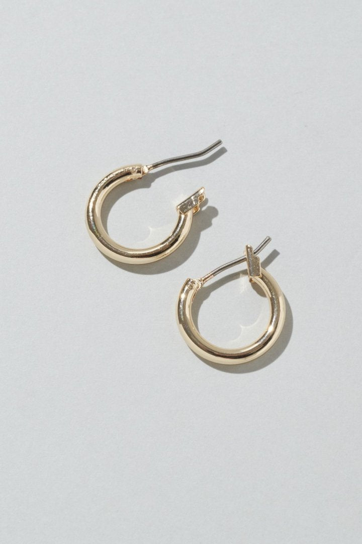 マルチ ストーン ピアス