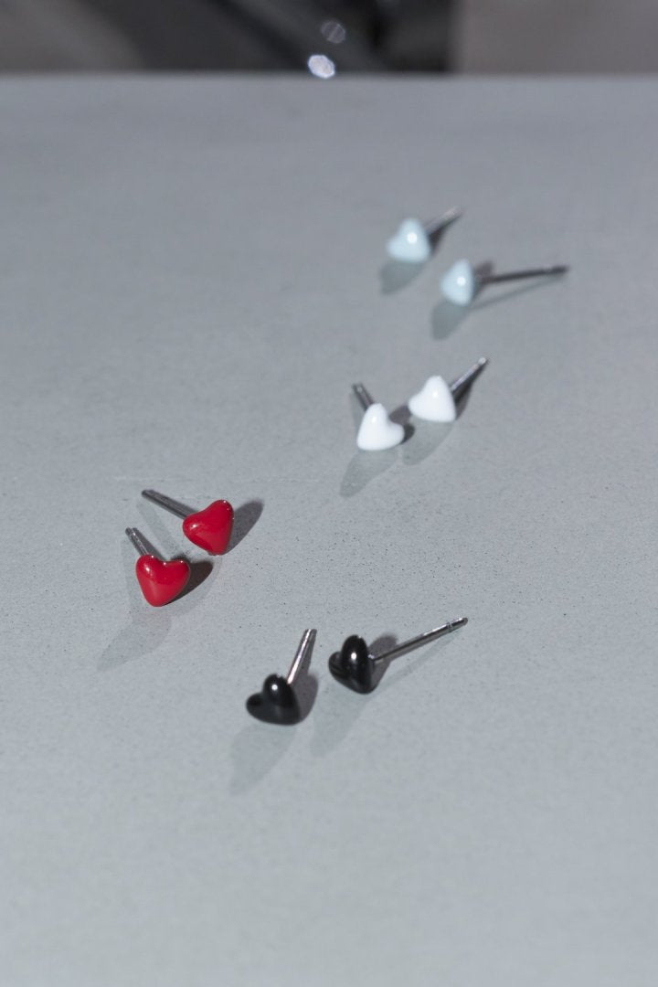 プチ カラー ハート ピアス