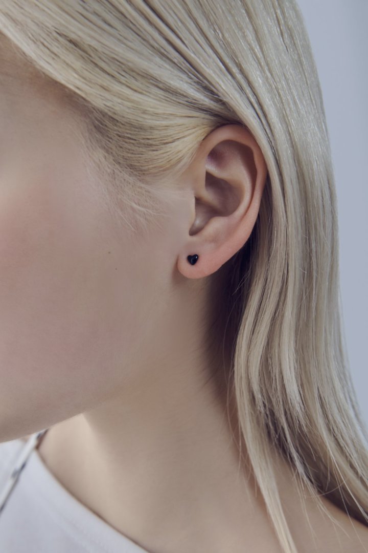 プチ カラー ハート ピアス