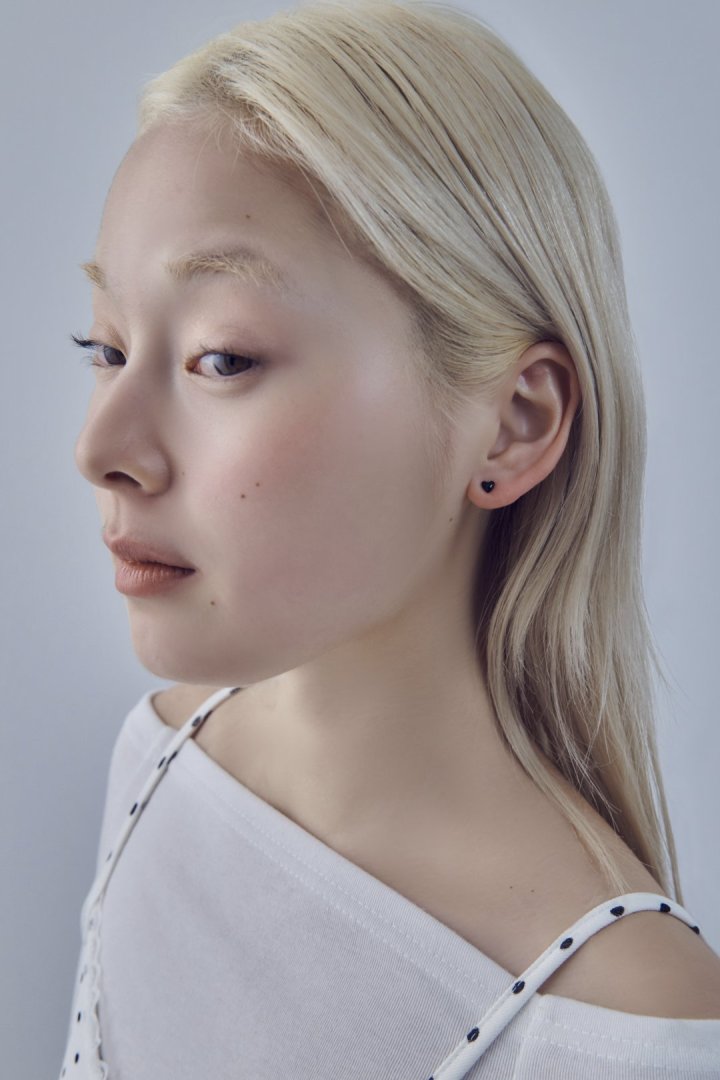 プチ カラー ハート ピアス