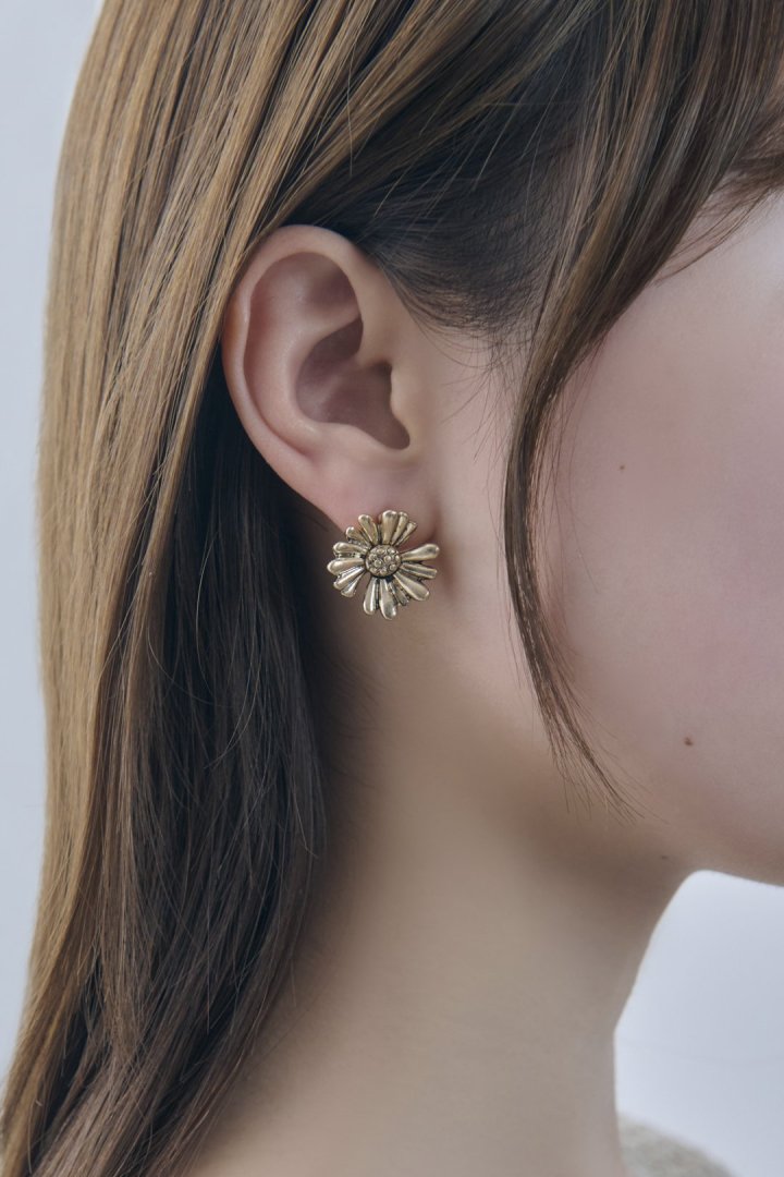 ヴィンテージ マーガレット ピアス