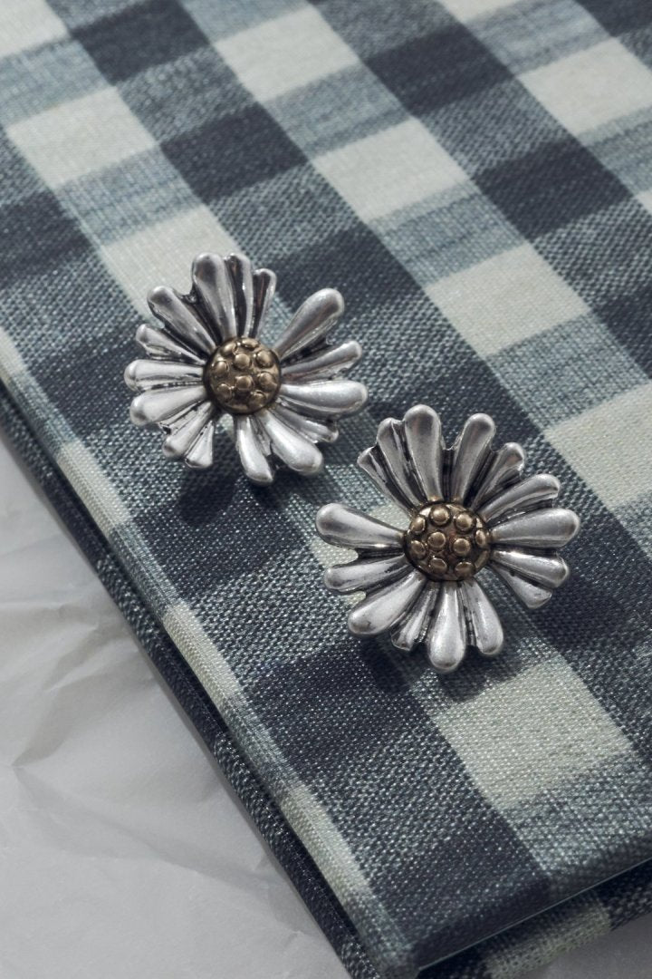 ヴィンテージ マーガレット ピアス