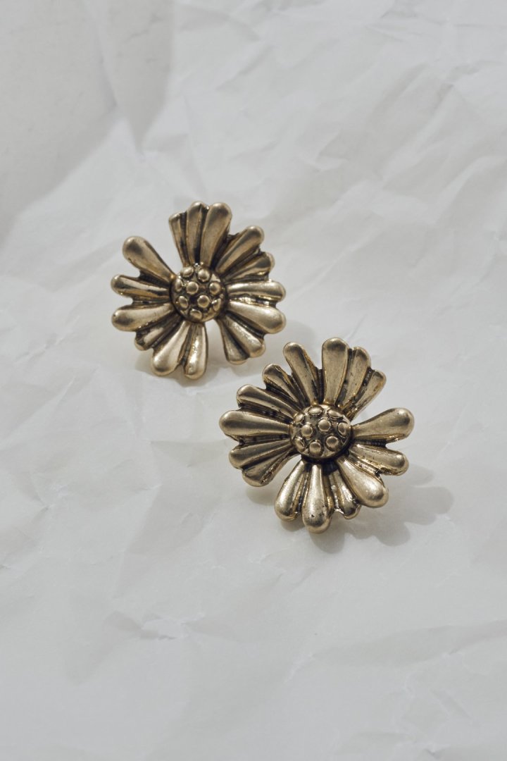 ヴィンテージ マーガレット ピアス