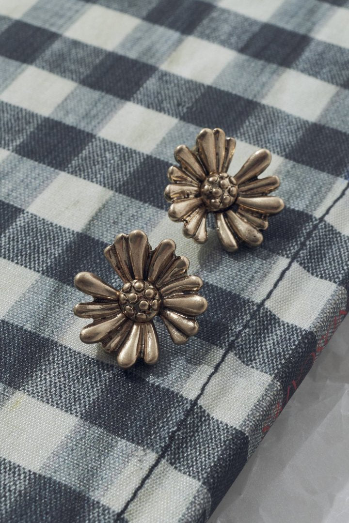 ヴィンテージ マーガレット ピアス