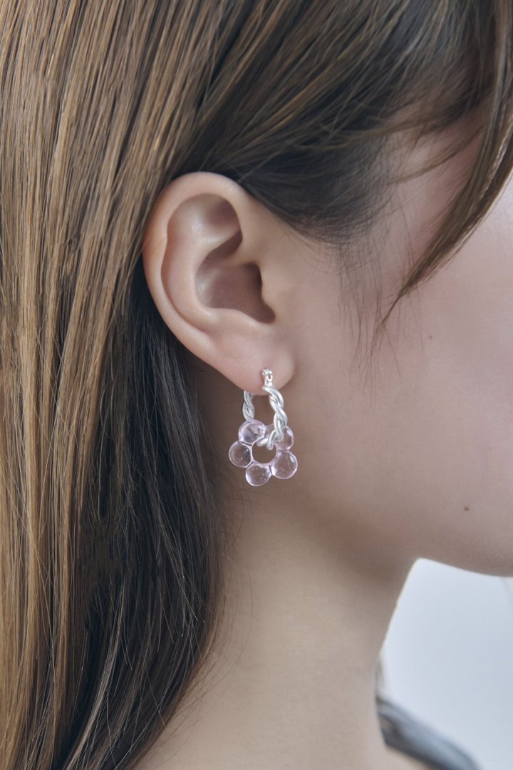 グラス フラワー ピアス
