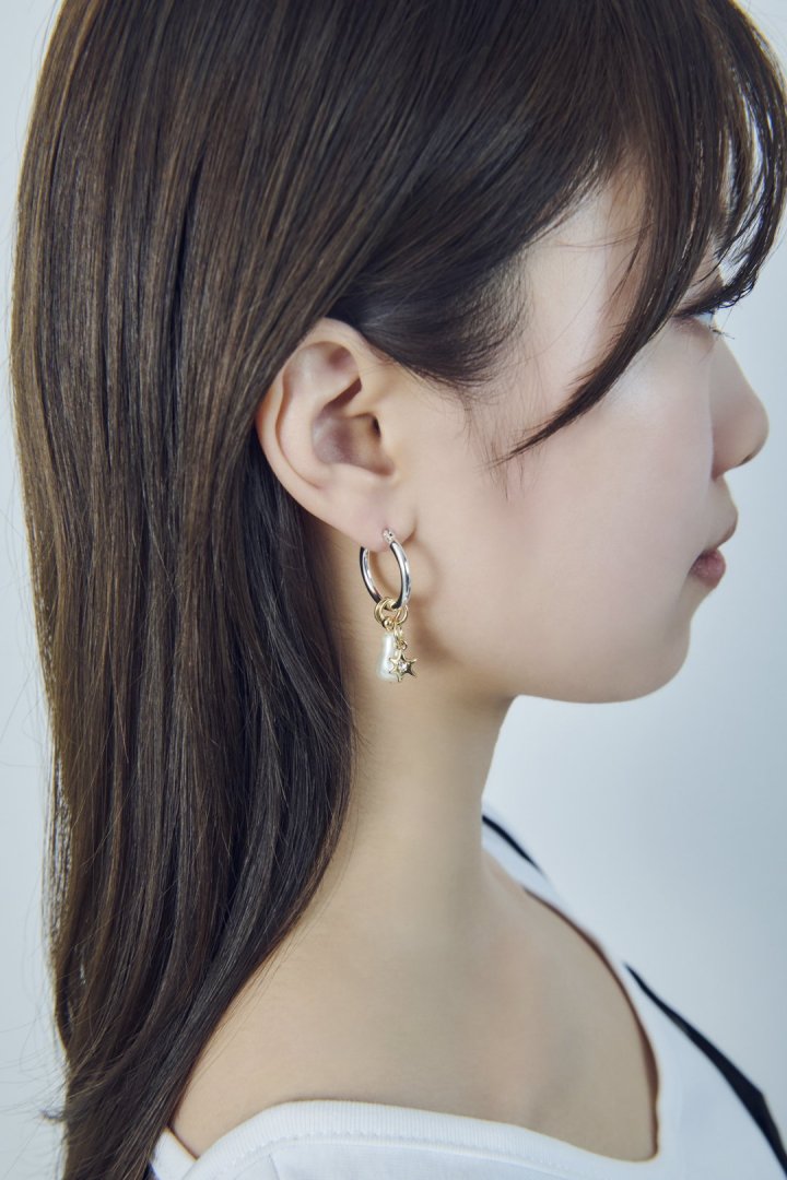 アッセンブル グロウ チャーム ピアス