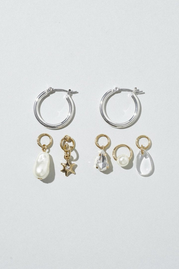 アッセンブル グロウ チャーム ピアス