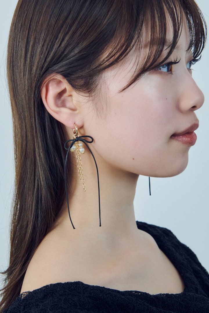 コード リボン × パール チェーン ロング ピアス
