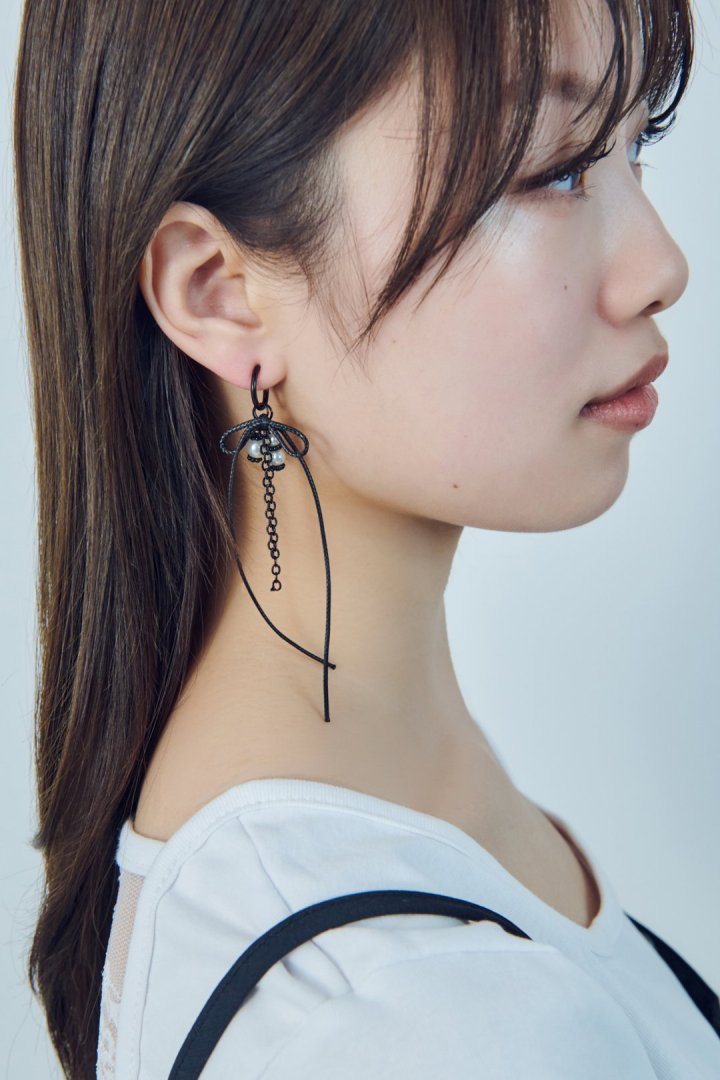 コード リボン × パール チェーン ロング ピアス