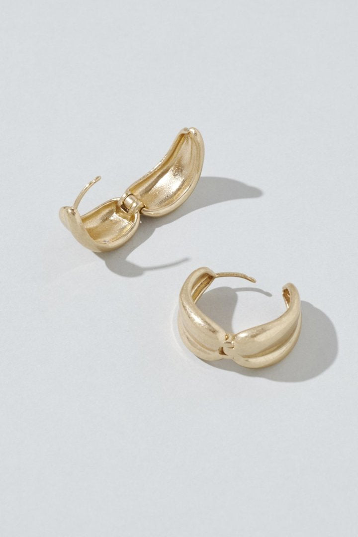 ニュアンス デント フープ ワンタッチ ピアス