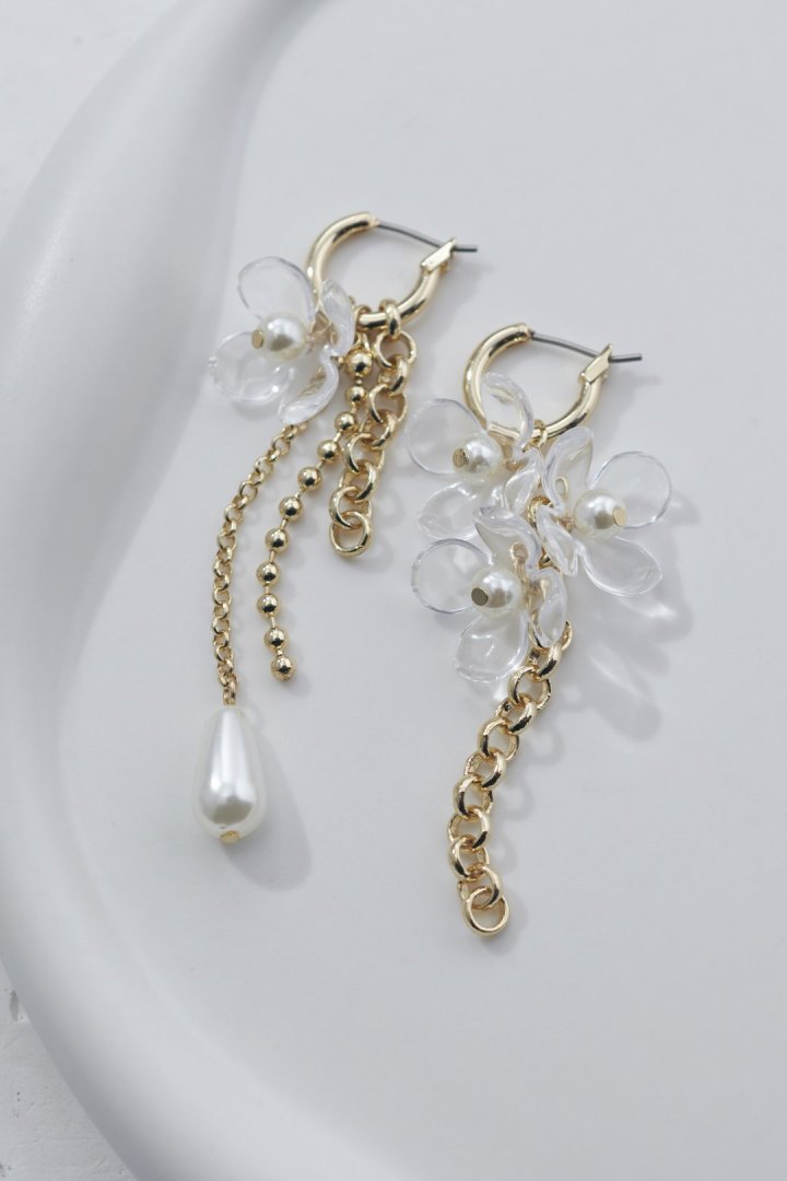 クリア フラワー × パール ピアス