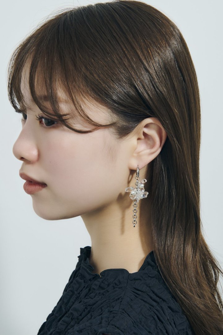 クリア フラワー × パール ピアス