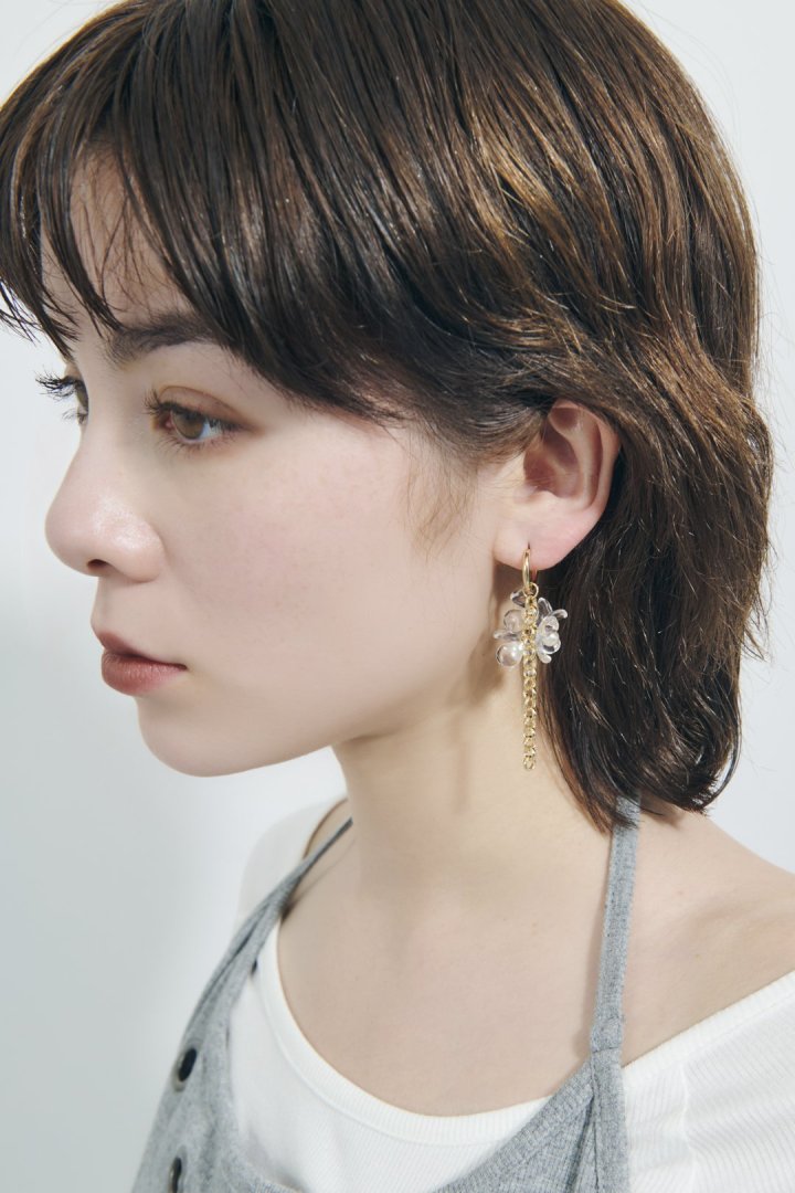 クリア フラワー × パール ピアス