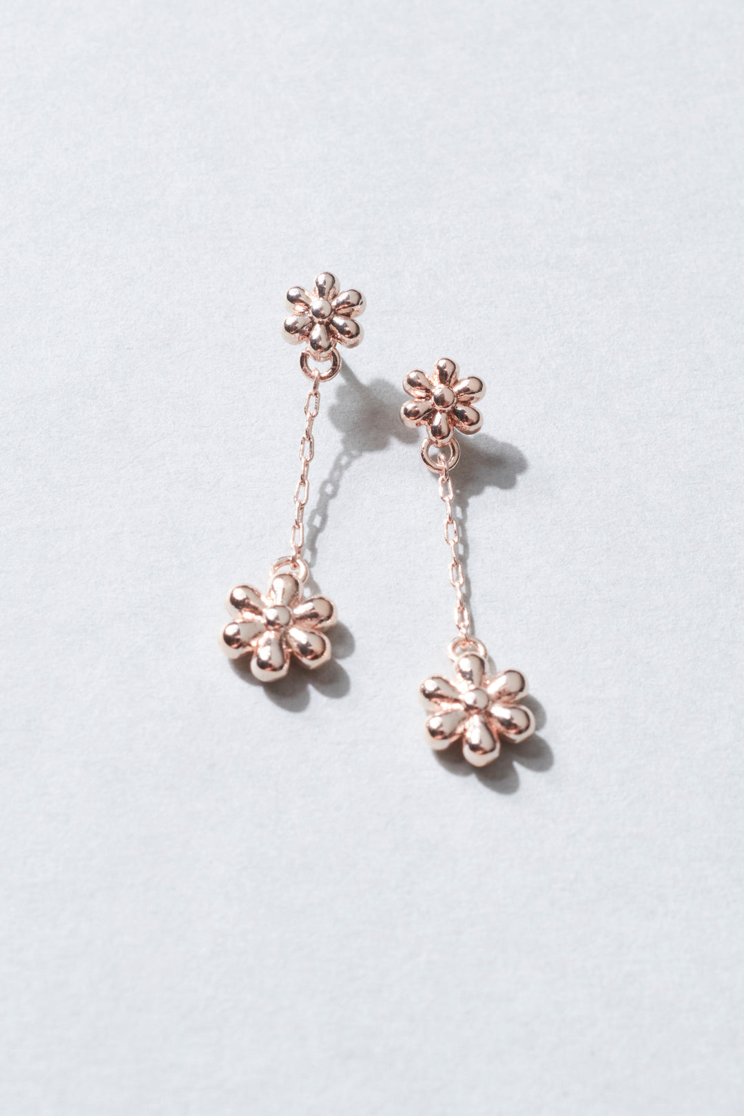 ハング プチ フラワー ピアス