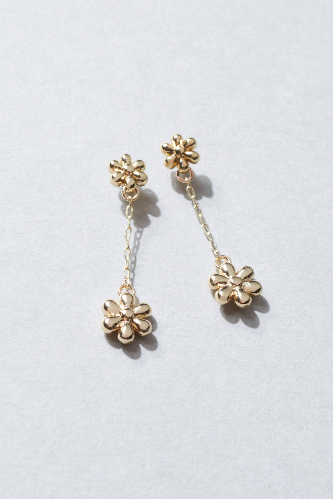 ハング プチ フラワー ピアス
