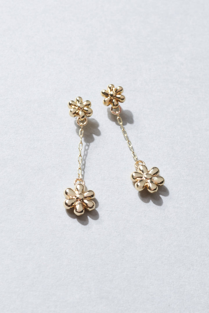 ハング プチ フラワー ピアス