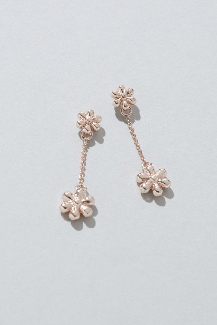 ハング プチ フラワー ピアス