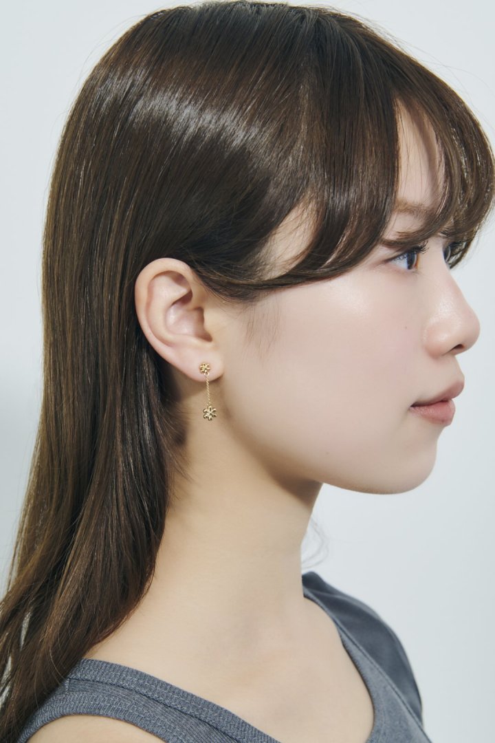 ハング プチ フラワー ピアス