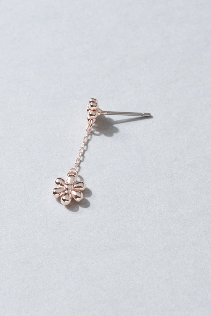 ハング プチ フラワー ピアス
