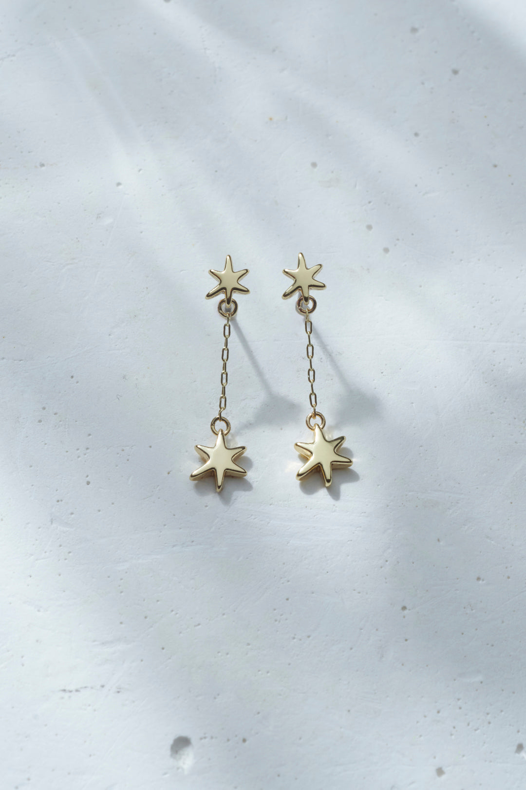 ハング プチ アスタリスク ピアス