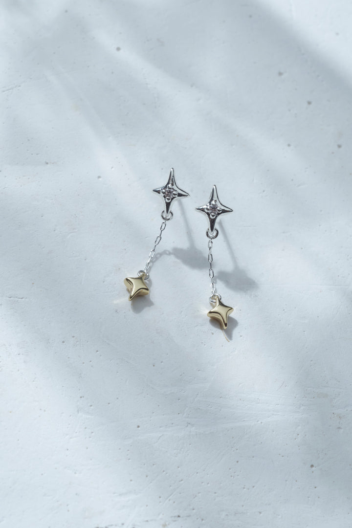 ハング プチ トゥインクル ピアス