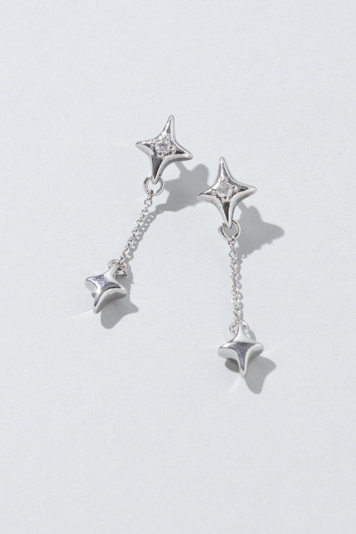 ハング プチ トゥインクル ピアス