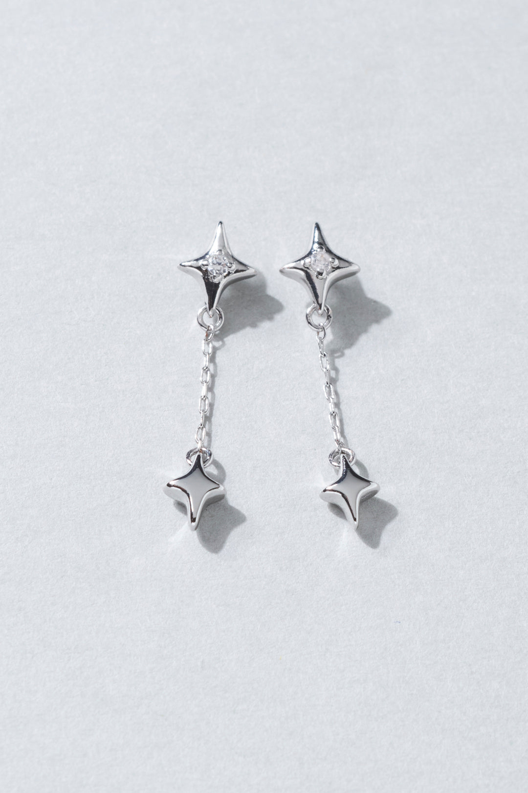 ハング プチ トゥインクル ピアス